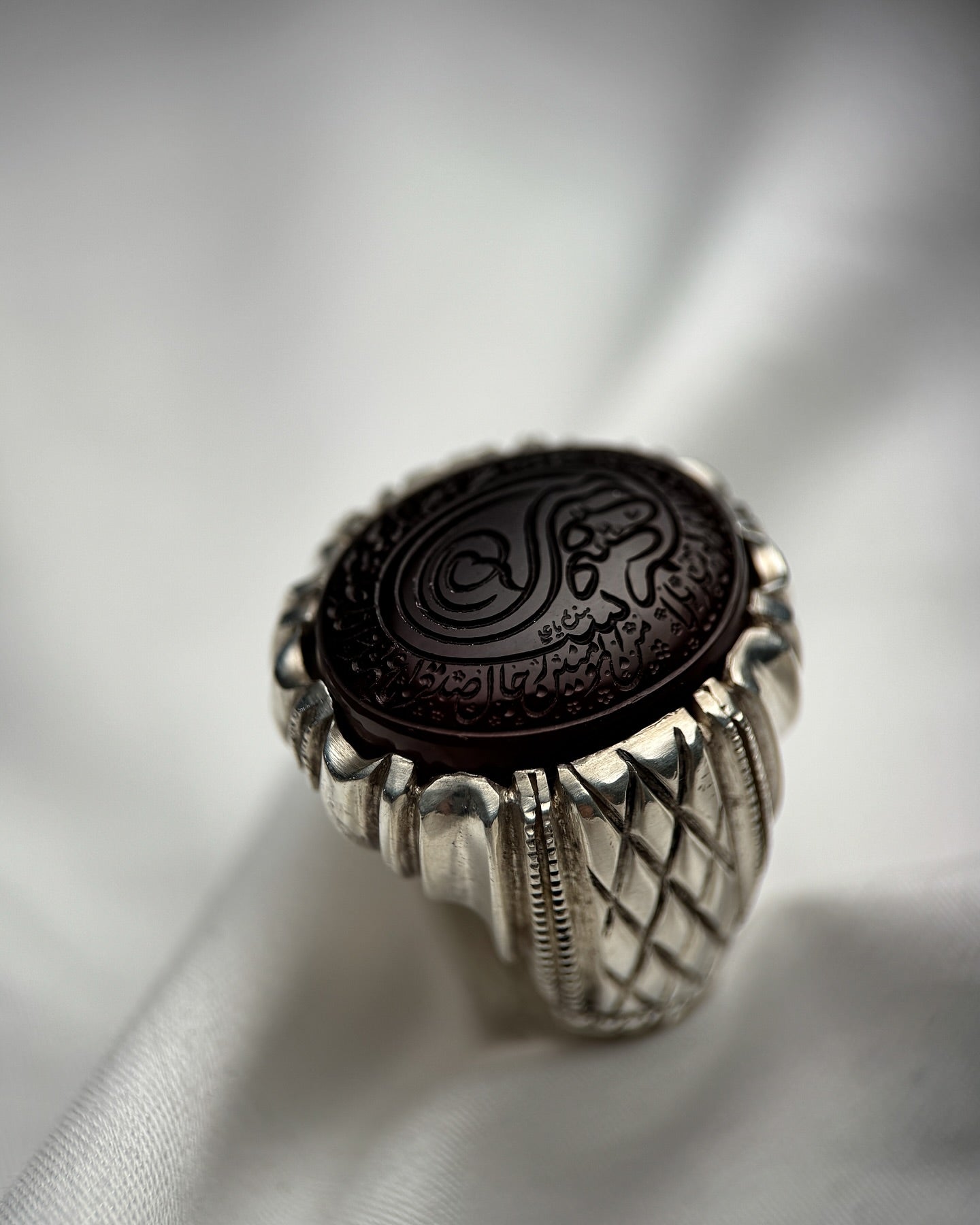 Crafted sliver Ring with black Haqeeq